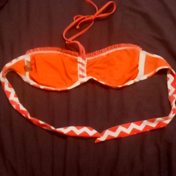 Chevron bikini top - Picture 2 of 2